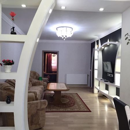Apartment For You Tbilisi Esterno foto