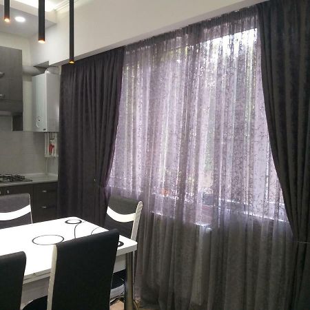 Apartment For You Tbilisi Esterno foto