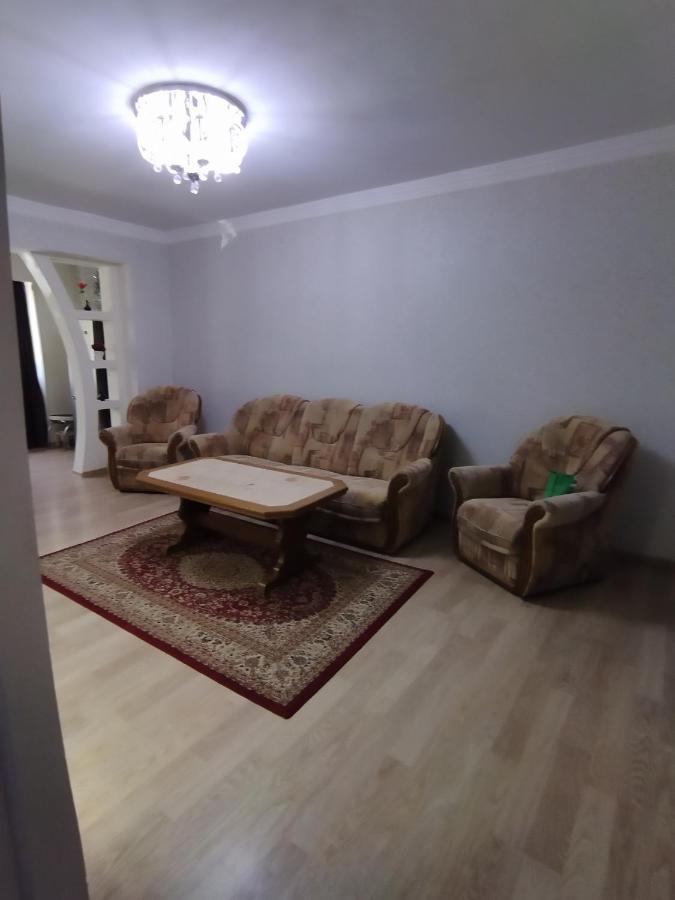 Apartment For You Tbilisi Esterno foto
