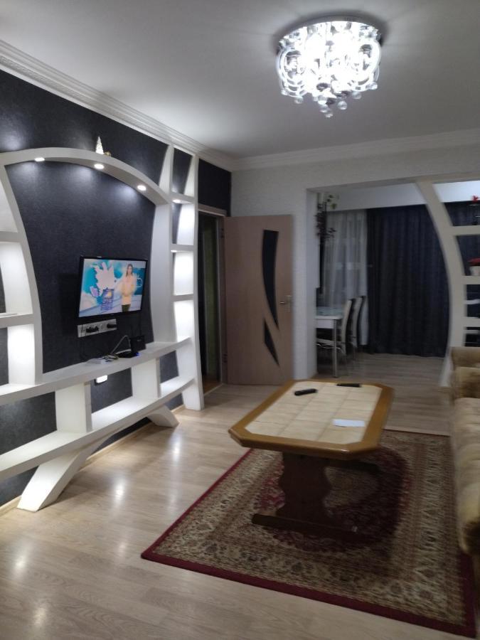 Apartment For You Tbilisi Esterno foto