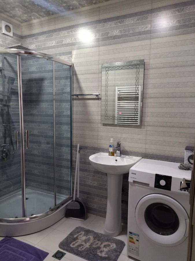 Apartment For You Tbilisi Esterno foto