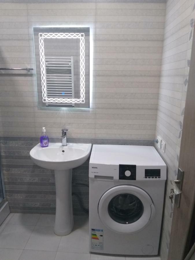 Apartment For You Tbilisi Esterno foto